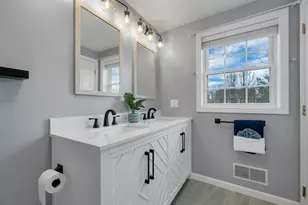 7 Leaor Cir, Hudson, NH 03051 - Photo 35