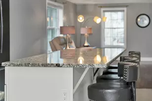 7 Leaor Cir, Hudson, NH 03051 - Photo 9