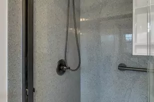 7 Leaor Cir, Hudson, NH 03051 - Photo 33