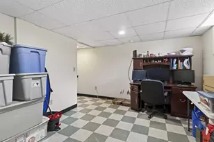 231 Milford St, Manchester, NH 03102 - Photo 29