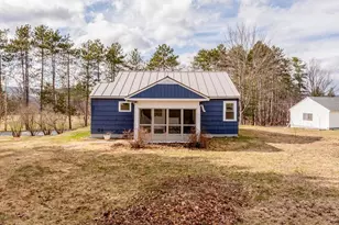 11 Crawford Ave, Lebanon, NH 03784 - Photo 3