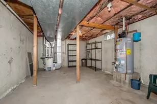 8 Fitzpatrick Cir, Nashua, NH 03063 - Photo 45