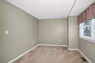 8 Fitzpatrick Cir, Nashua, NH 03063 - Photo 29