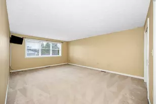 8 Fitzpatrick Cir, Nashua, NH 03063 - Photo 17