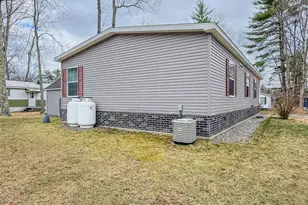 310 Friar Tuck Dr, Exeter, NH 03833 - Photo 39