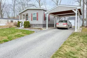 310 Friar Tuck Dr, Exeter, NH 03833 - Photo 3