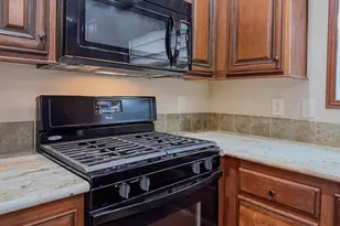 310 Friar Tuck Dr, Exeter, NH 03833 - Photo 17