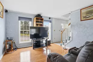 2 Freshwater Ct, Nashua, NH 03060 - Photo 5