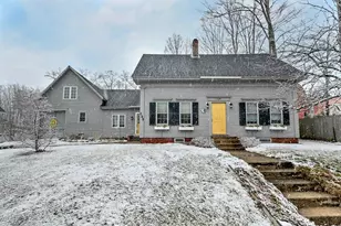 133 Main St, Meredith, NH 03253 - Photo 1