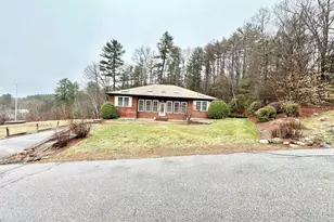 7 Rainbow Dr, Goffstown, NH 03045 - Photo 3