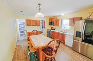 265 Lowell St, Rochester, NH 03867 - Photo 7