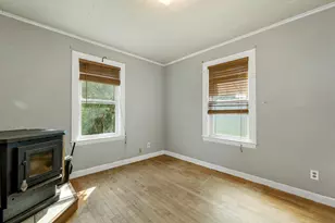7 Maple St, Farmington, NH 03835 - Photo 11