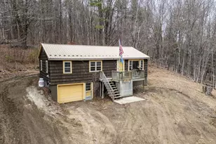 7256 Oak Hill Rd, Loudon, NH 03307 - Photo 1