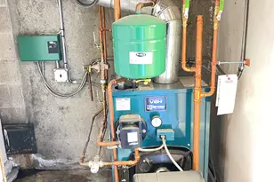 51 Island Pond Rd, Derry, NH 03038 - Photo 21