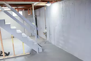 455 Blodget St, Manchester, NH 03104 - Photo 31