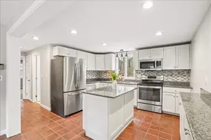 13 Karen Rd, Windham, NH 03087 - Photo 3