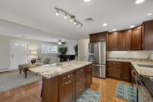 24 Healion St, Manchester, NH 03109 - Photo 13