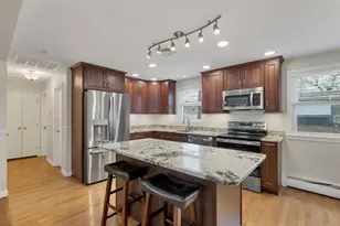 24 Healion St, Manchester, NH 03109 - Photo 15