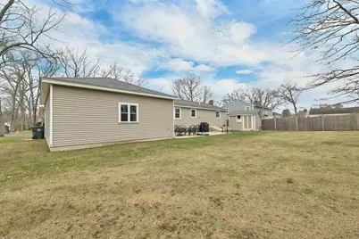 24 Healion Street, Manchester, NH 03109 - Photo 5