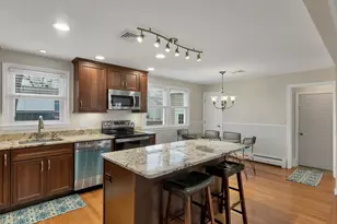 24 Healion St, Manchester, NH 03109 - Photo 11