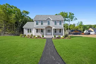 10 Blaisdell Ct, Raymond, NH 03077 - Photo 1