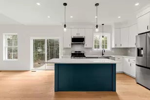 10 Blaisdell Ct, Raymond, NH 03077 - Photo 7