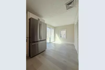 8 Holman Street, Hillsboro, NH 03221 - Photo 7