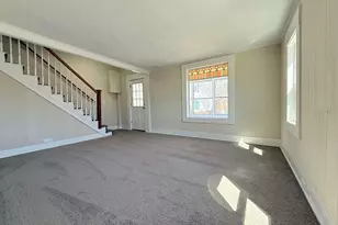 8 Holman St, Hillsboro, NH 03221 - Photo 13