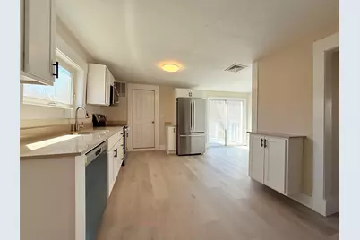 8 Holman Street, Hillsboro, NH 03221 - Photo 5