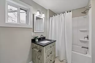 4 Princeton St, Concord, NH 03301 - Photo 25