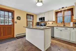 6 Fox Ridge Rd, Epping, NH 03042 - Photo 17