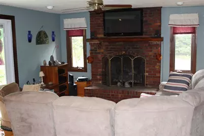 22 Jacqueline Avenue, Claremont, NH 03743 - Photo 5