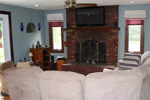 22 Jacqueline Ave, Claremont, NH 03743 - Photo 5