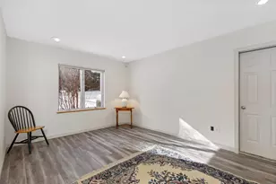 14 Sterling Springs Dr, Hartford, VT 05001 - Photo 5