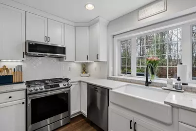 3 Blue Heron Drive, Dover, NH 03820 - Photo 9