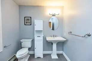 2246 Elm St, Manchester, NH 03104 - Photo 17