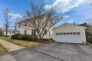 2246 Elm St, Manchester, NH 03104 - Photo 3