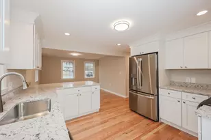 29 Nightingale Rd, Nashua, NH 03062 - Photo 9