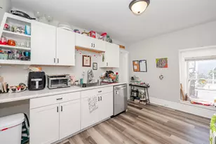 26 Cushing St, Dover, NH 03820 - Photo 9