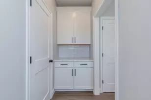 38 Lane Rd, Candia, NH 03034 - Photo 13