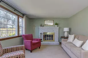 27 Bedard Ave, Derry, NH 03038 - Photo 9