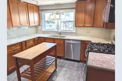 12 Fernand Street, Manchester, NH 03103 - Photo 5