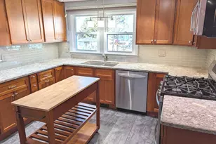 12 Fernand St, Manchester, NH 03103 - Photo 5