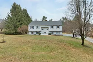 14 N Salem Rd, Hampstead, NH 03841 - Photo 1