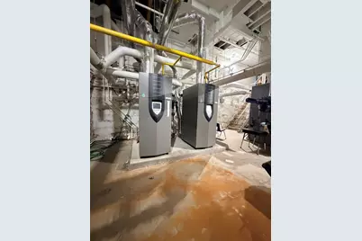 555  Cedar Street, Manchester, NH 03103 - Photo 57