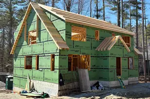 566 6th St, Dover, NH 03820 - Photo 1