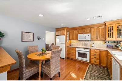 11 Mulberry Lane, Bedford, NH 03110 - Photo 7