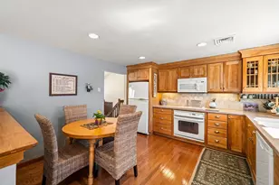 11 Mulberry Ln, Bedford, NH 03110 - Photo 7