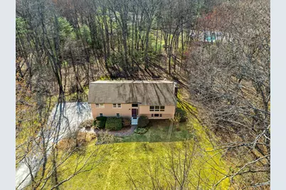 11 Mulberry Lane, Bedford, NH 03110 - Photo 3