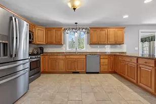 596 Haverhill Rd, Chester, NH 03036 - Photo 9